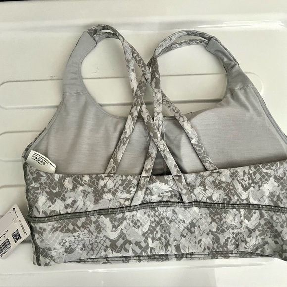 LULULEMON Sport Bra - Picture 3 of 4